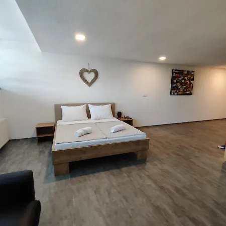 Daire Rhea Portorož